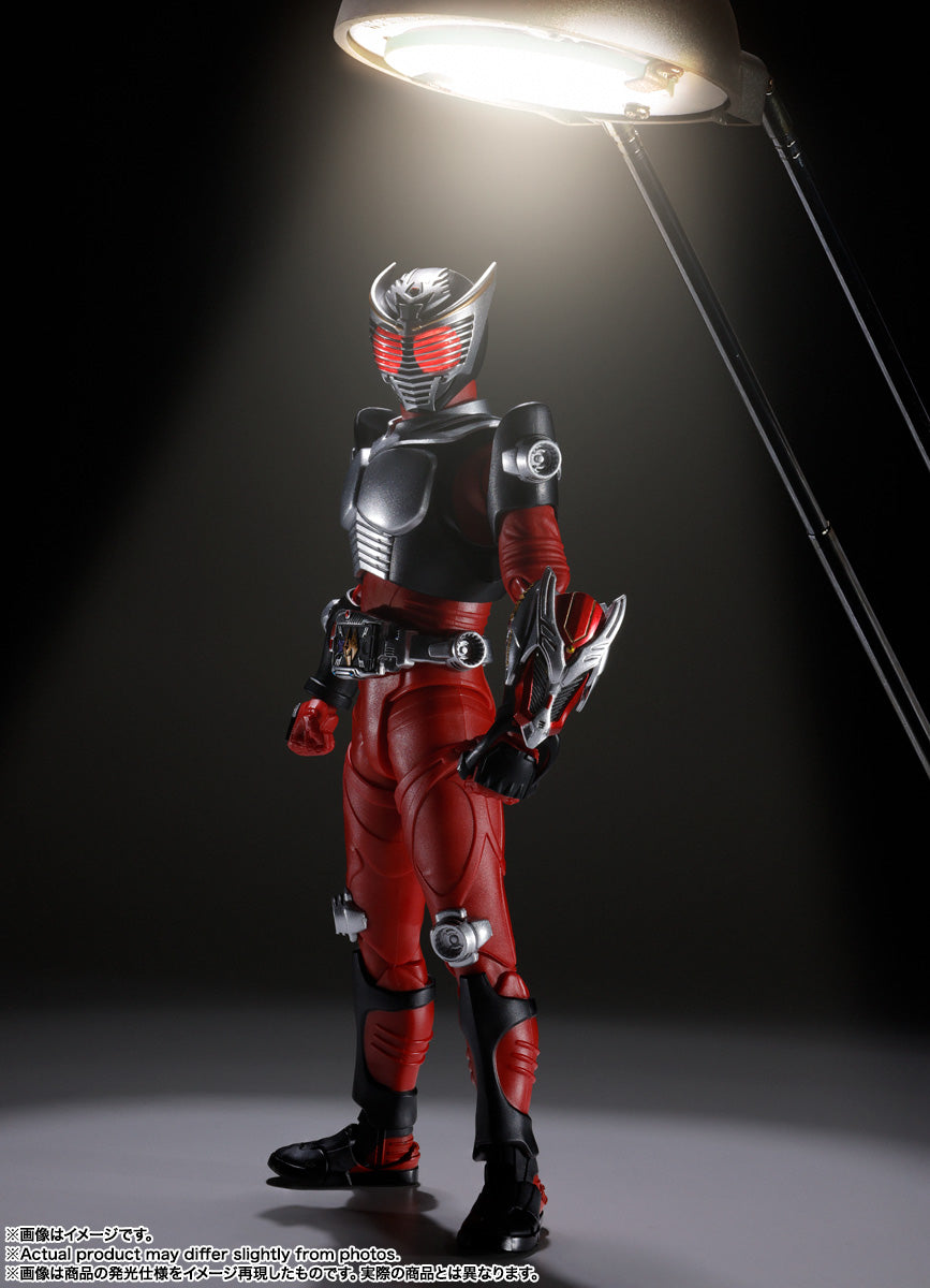 [S.H.Figuarts]（真骨彫製法）仮面ライダー龍騎